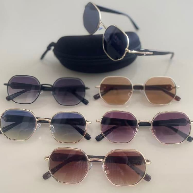 Óculos de Sol Feminino Retrô Hexagonal UV400 – Armação Metálica Leve Lente Degradê Acompanha Estojo