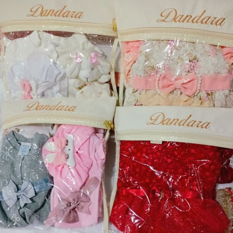 Kit Maternidade com Nome Personalizado – 4 ou 6 Saquinhos para Roupa e Trocas do Bebê