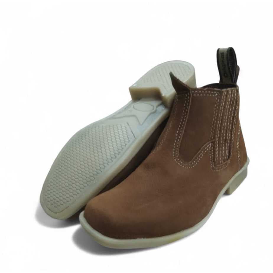 Botina de couro ,Passeio, trabalho sola pvc