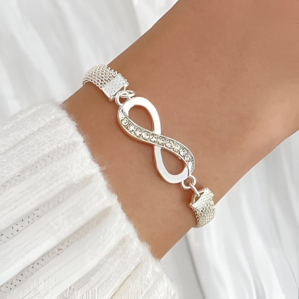 Pulseira de prata banhada a ouro ajustável com corrente de personagem infinito para mulheres