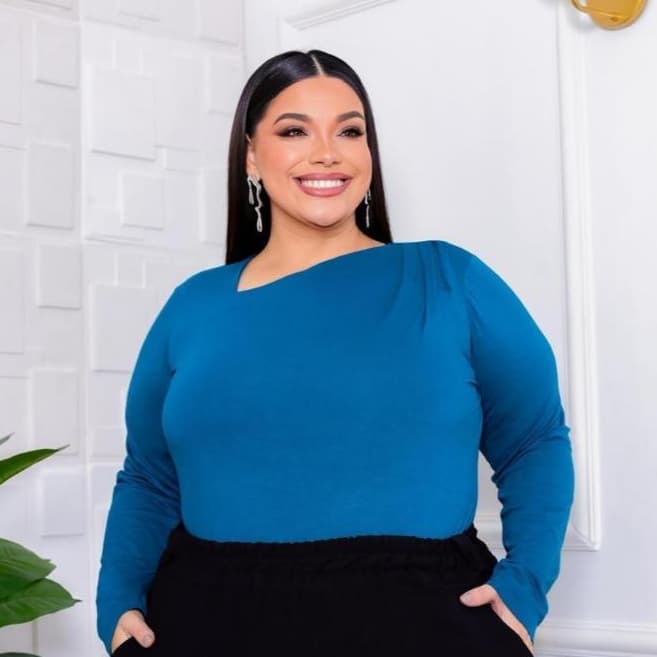 Blusa Plus Size Feminina Gola Assimetrica Detalhe Hombro  Manga Longa Elegante Viscolycra Premium