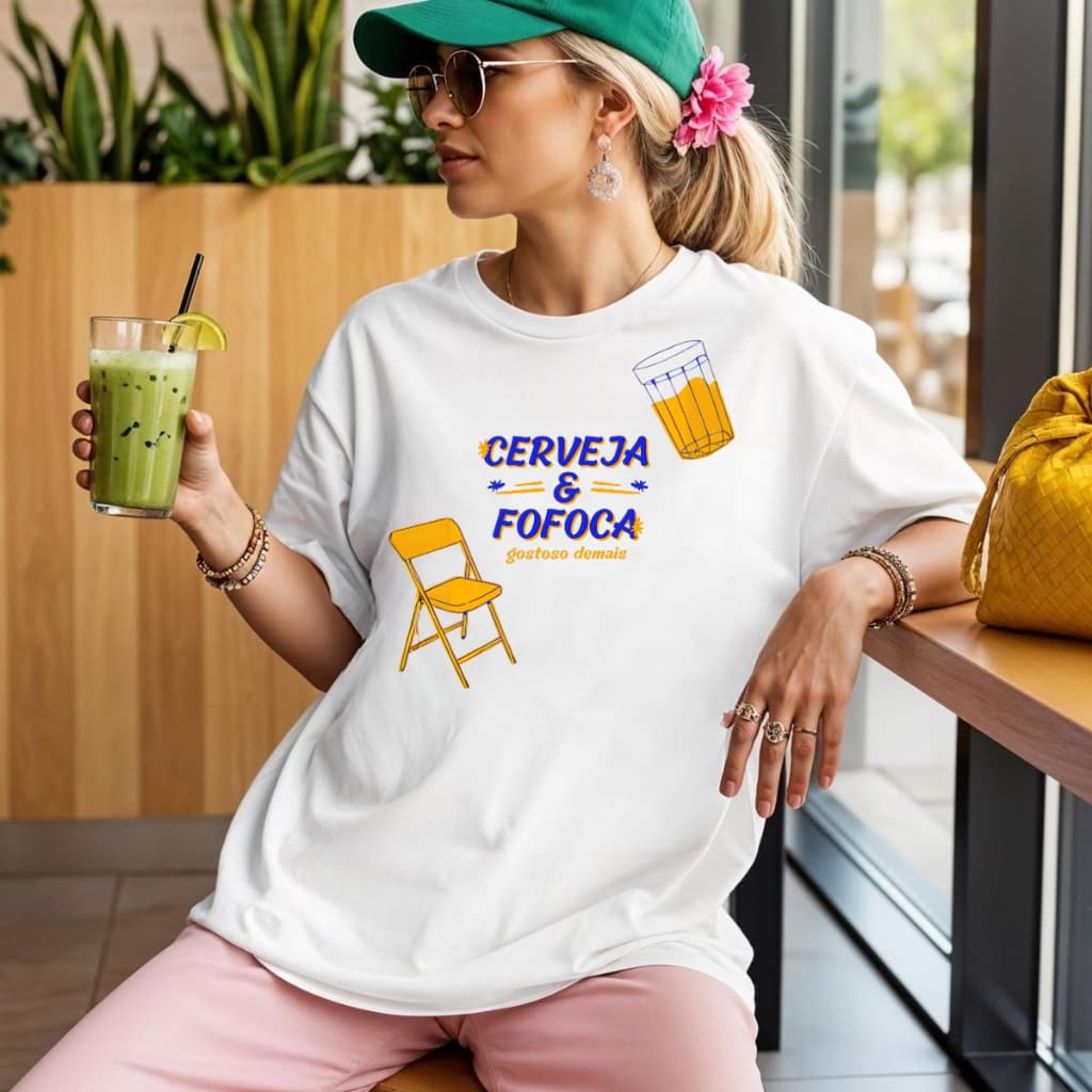 T-Shirt Camiseta Feminina Estampa Divertida Cerveja e Fofoca Plus Size P ao G3