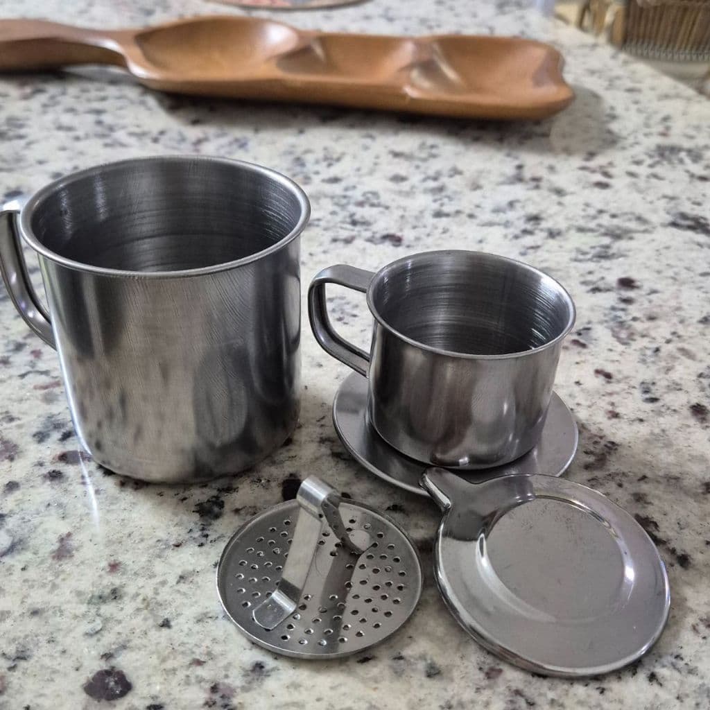Cafeteira Inox estilo vietnamita Phin Gotejador café grãos médios + Caneca Inox Suporte 150ml