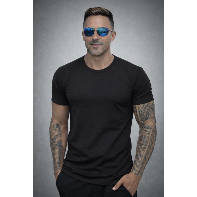 Camiseta Básica Masculina Slim Fit Algodão Premium Lisa Confortável