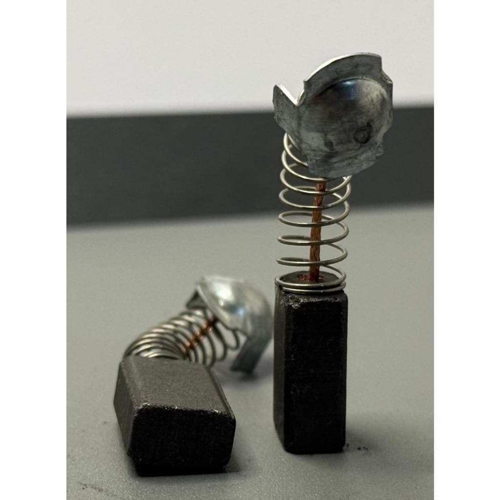 Escova de Carvão para Serra Mármore DW 301 (F18)