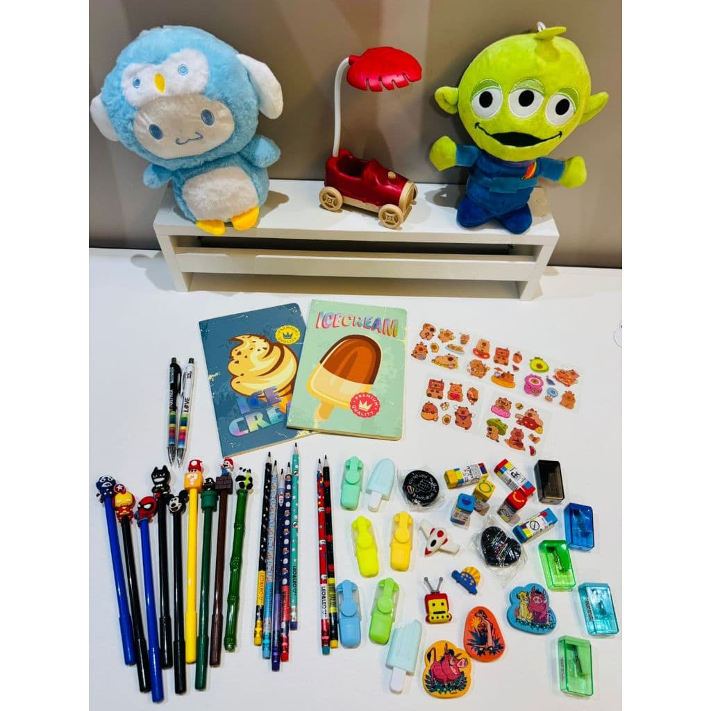 Kit Papelaria Fofa Criativa com 15 itens kawaii / Material escolar / kit escolar / Presente Menino Homem Criativo