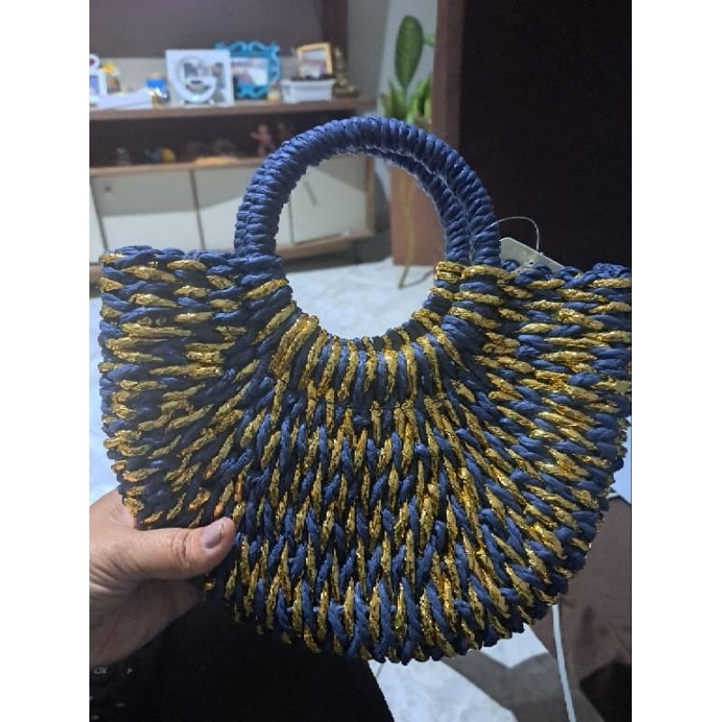 Bolsa feminina de palha praia verão lua pequena com alça transversal