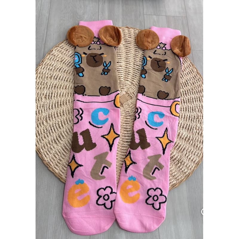 Meia Infantil 3D Cano Alto – Tema Capivara.
