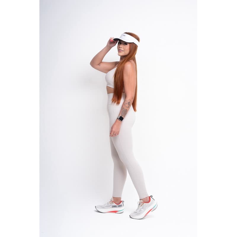 Conjunto Fitness Off-White Top Costas Nadador e Calça Poliamida Modeladora