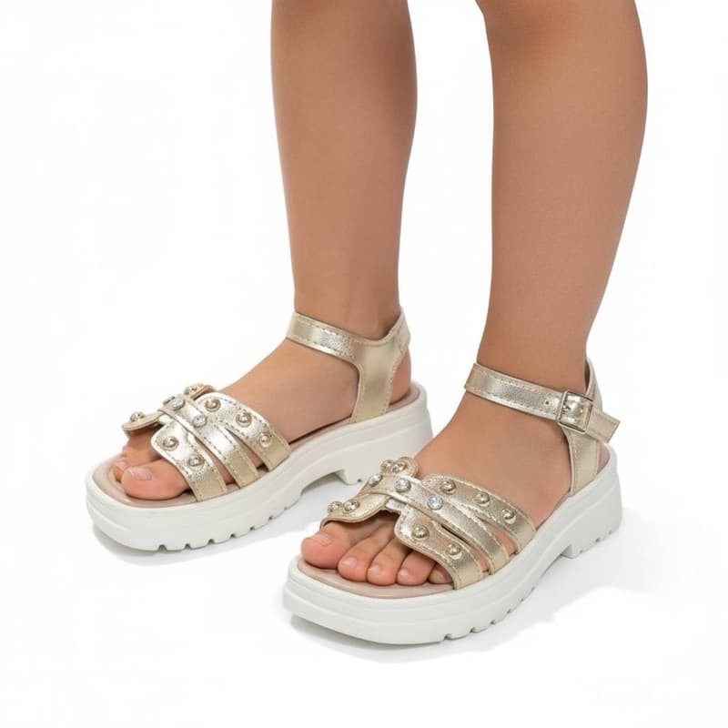 Sandália Infantil Plataforma Tratorada Glam Dourada – Conforto e Elegância