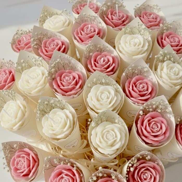 Vela Aromática Rosa / Buquê – Lembrancinha Artesanal | Kit até 40 Uni. |  Casamento, 15 anos, Maternidade, Aniversario