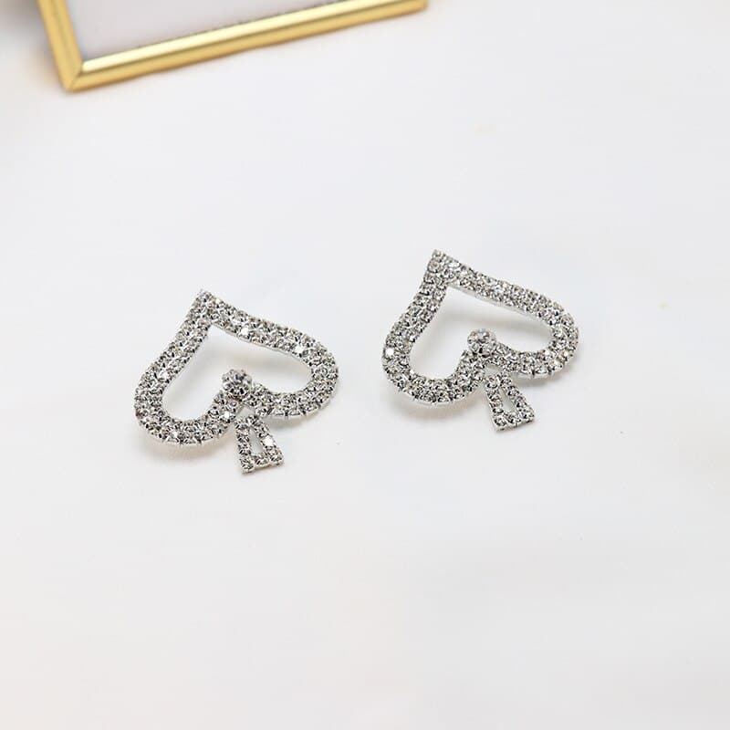 Dama de Espadas Ostentação Strass 4 cm Brilho Queen Fetiche