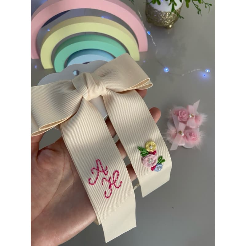 Laço com pontas Personalizado para meninas