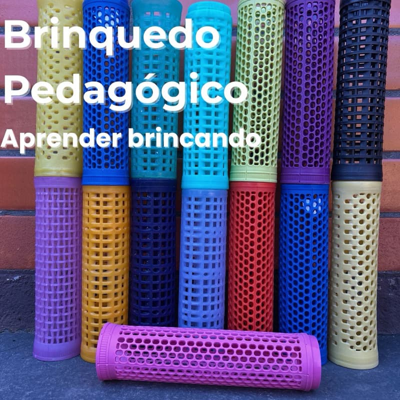 Kit 10 - Cilindros de plástico vazado com BRINDE - brinquedo pedagógico infantil / Centro de Educação Infantil