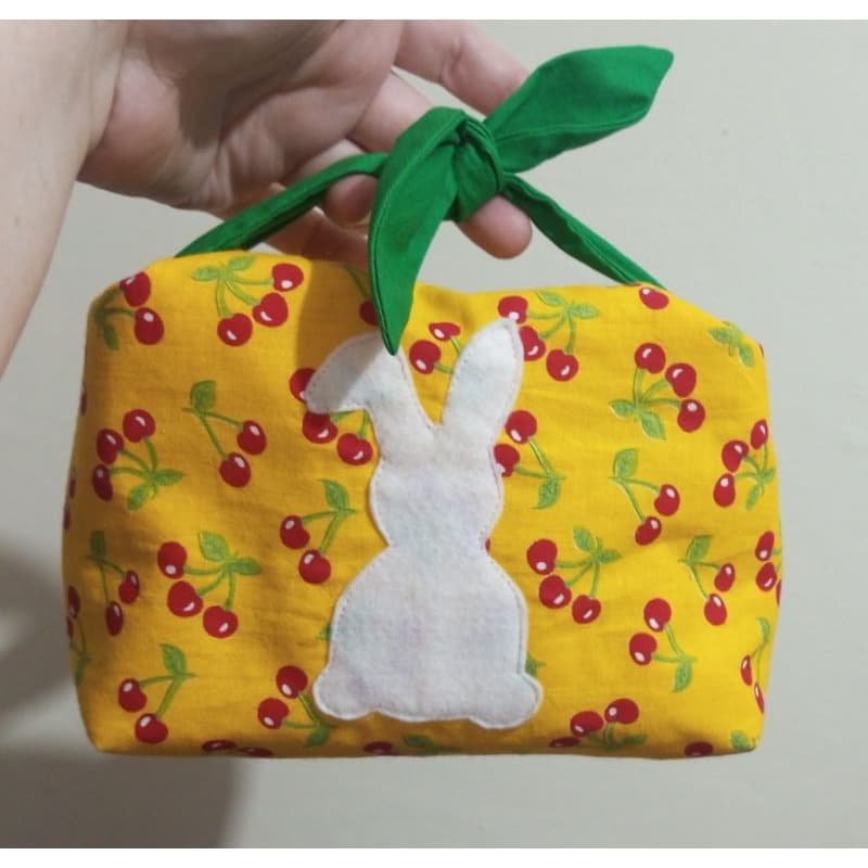 Nécessaire para presentear páscoa bolsa