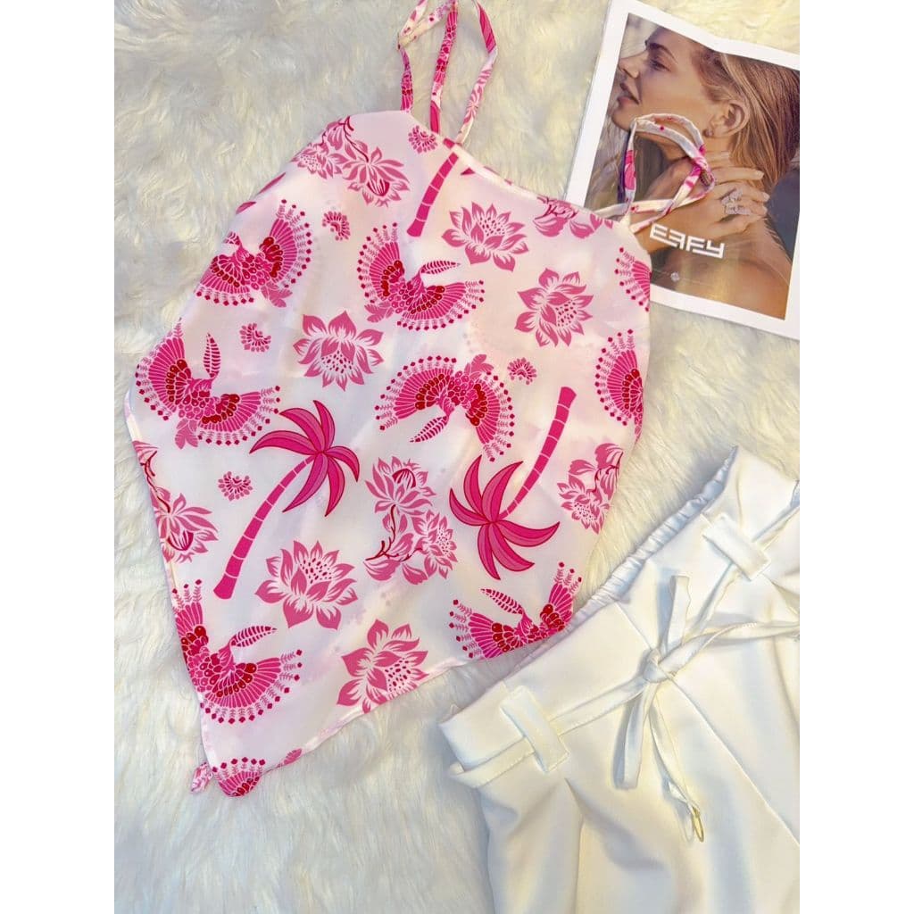 Conjunto Feminino Elegante 2 pcs Shorts e Blusinha Cropped Faixa Leve