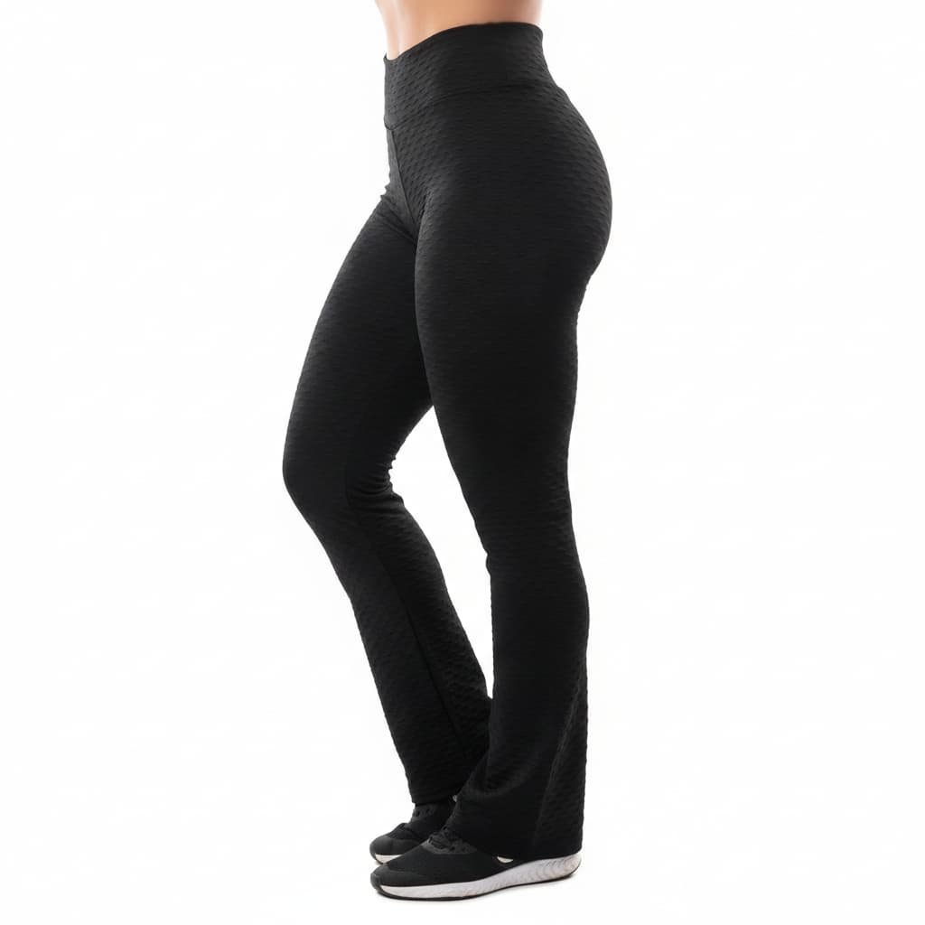 Calça Legging Flare Preta Tecido Colmeia Boca de Sino Confortável