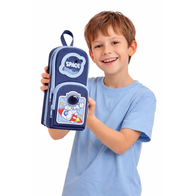 Estojo Escolar Astronauta ou Docinhos 3 compartimentos, material resistente e impermeável. Nylon emborrachado.