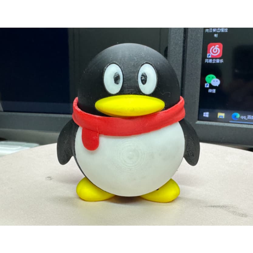 Pinguim de cachecol Meme viral decoração