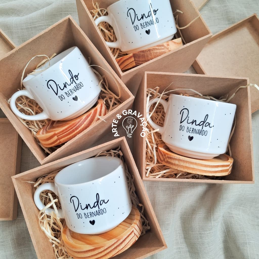 1un Kit Xícara Personalizada Dindos + Caixa MDF