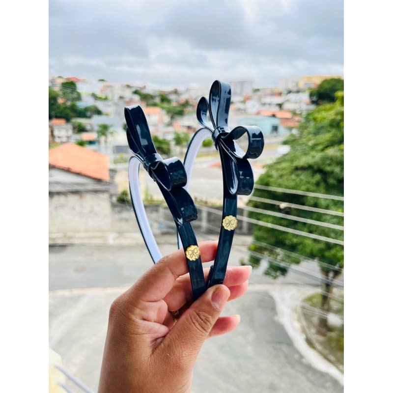 tiara em courinho azul marinho