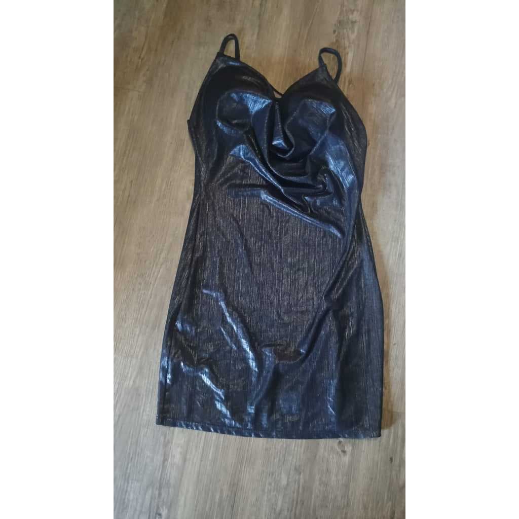 Vestido Tamanho M - DESAPEGO