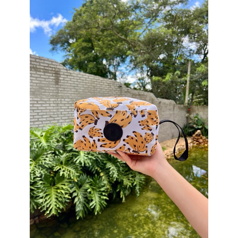 Necessaire Feminina Estampada Colorida – Compacta, Prática e Moderna