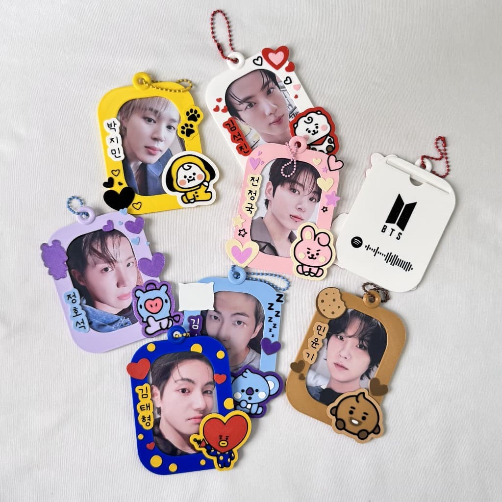 Porta Photocard Spotify K-POP BTS 3D / Holder BT21  com Corrente – Colecionável