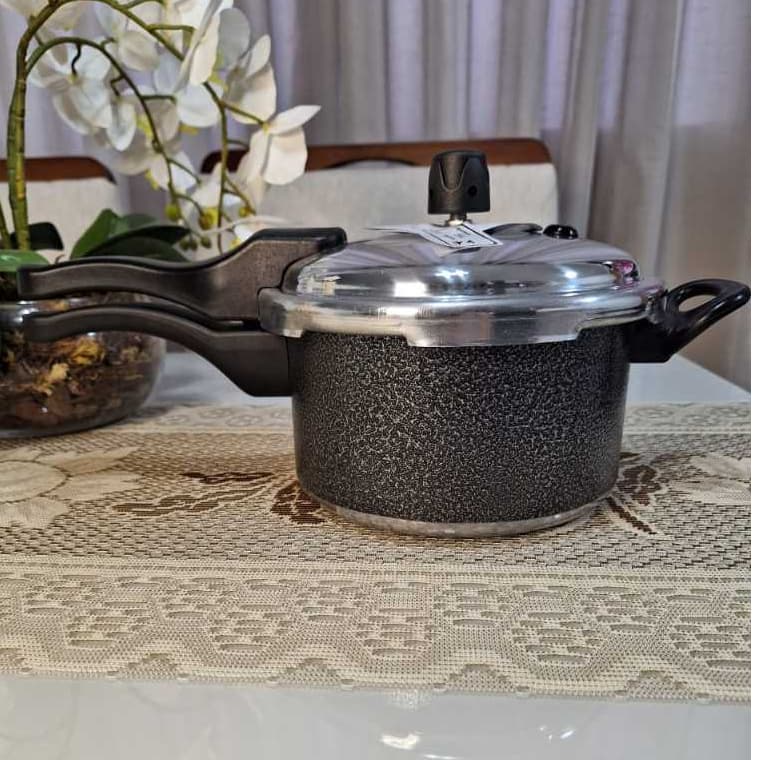 Panela de Pressão 2,5lts Fechamento Externo - Preta Craquelada