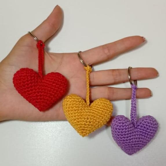 Chaveiro de Coração em Amigurumi Artesanal – Feito à Mão