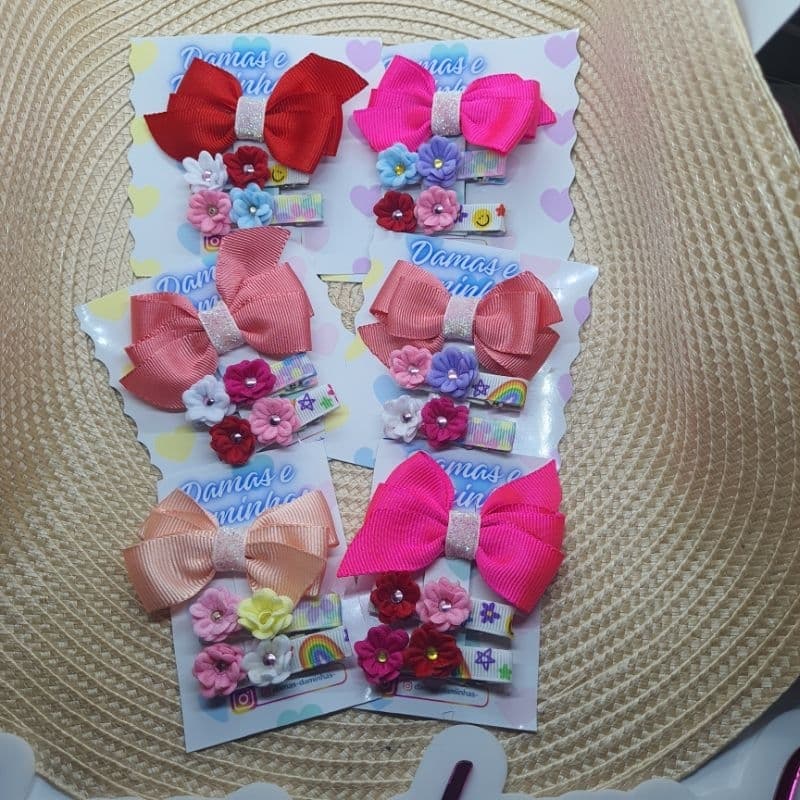 Kit Mini Laço de Brilho + 2 Hair Clips de florzinha| Infantil & Bebê. Laço de Brilho Pequeno| Kit Laço Menina