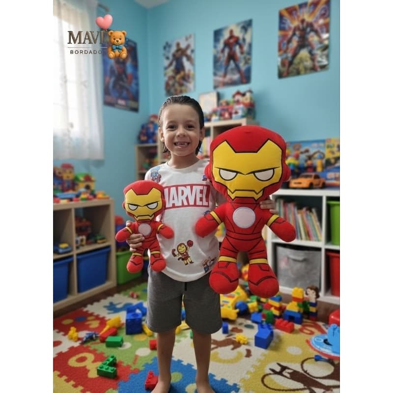 Pelúcia Homem de Ferro Bordada 54cm | Presente Super Heróis
