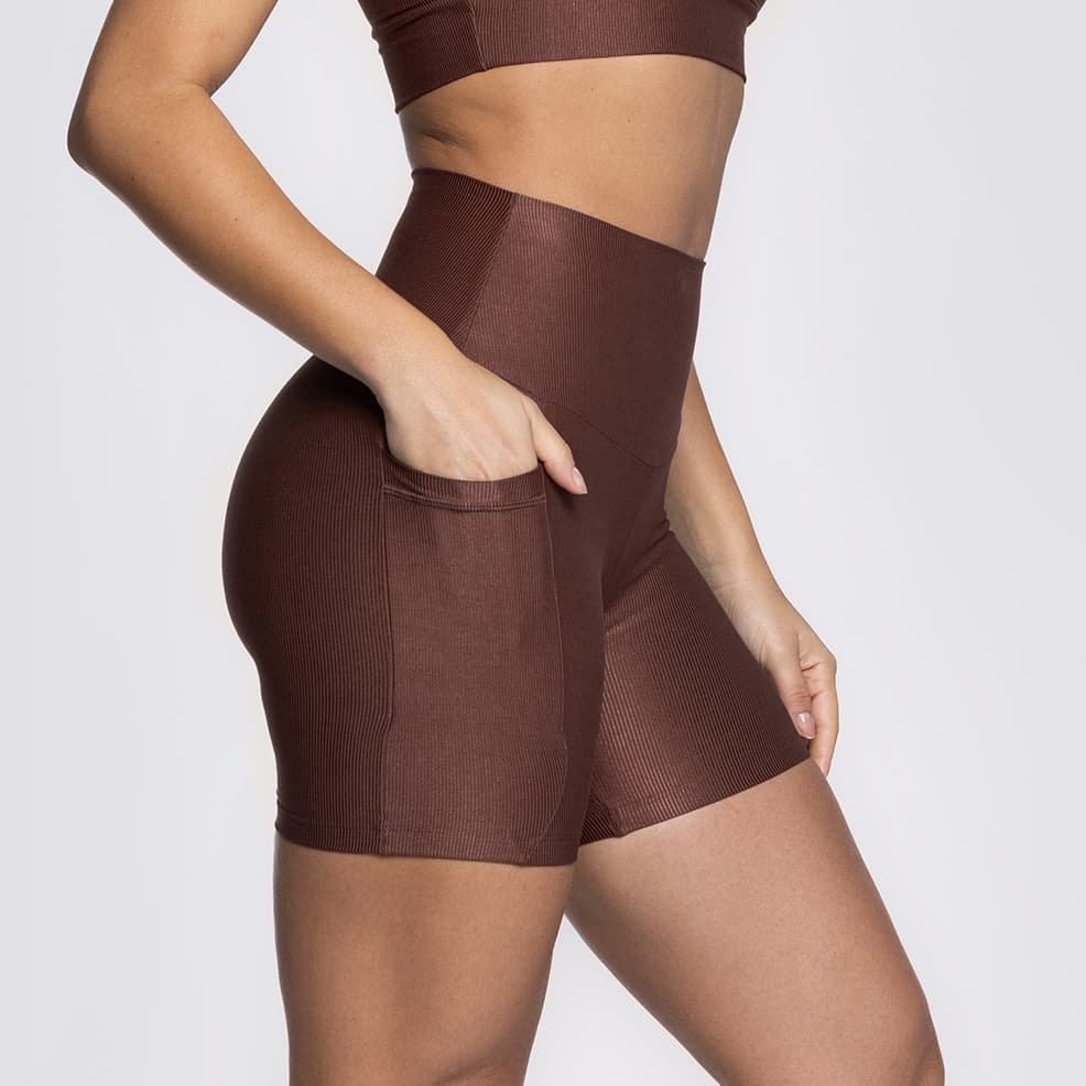 Short Fitness Canelado Feminino com Bolso Lateral | Academia, Corrida e Treino