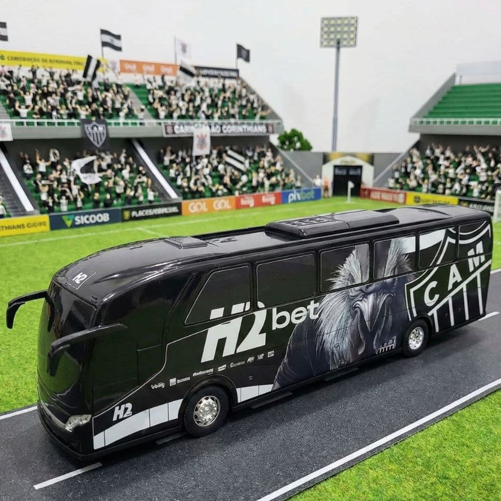 Brinquedo Ônibus Atlético Mineiro Usual :  presente infantil colecionável do Galo para o pequeno fã.