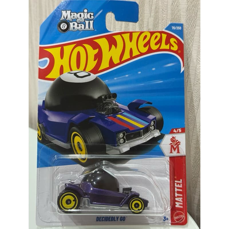 Hot Wheels Decidedly Go Magic 8 Ball - Lote C 2026