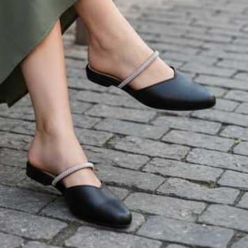 Sapatilha Sapato Mule Bico Fino Feminino Pedraria Strass Luxo - Social, Solado antiderrapante - Várias cores do 34 ao 39