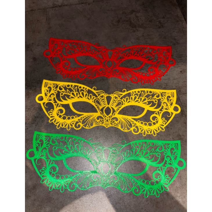 Muggora Kit 3 Mascaras para Carnaval Varias Cores 24CM Largura