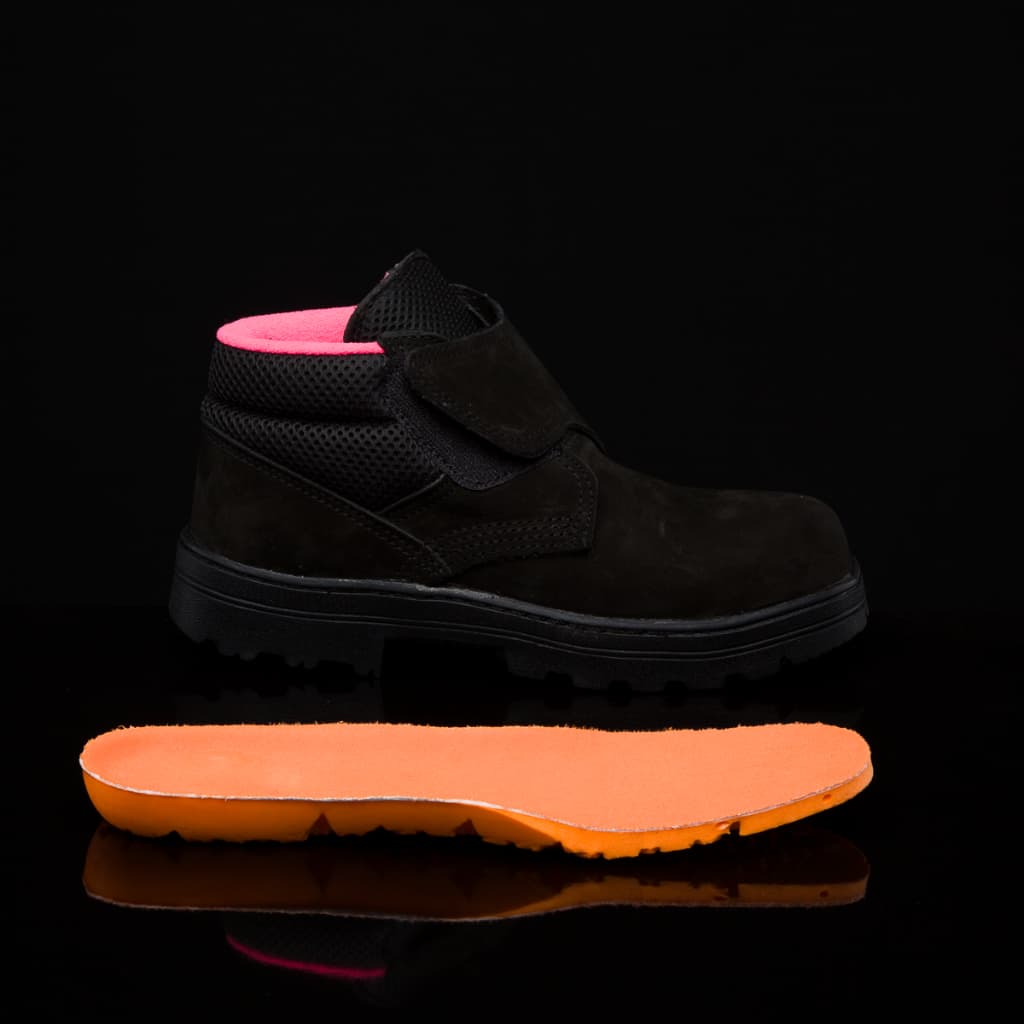 Bota de Segurança em Couro com CA Fechamento em Velcro Solado Antiderrapante e Palmilha Gel