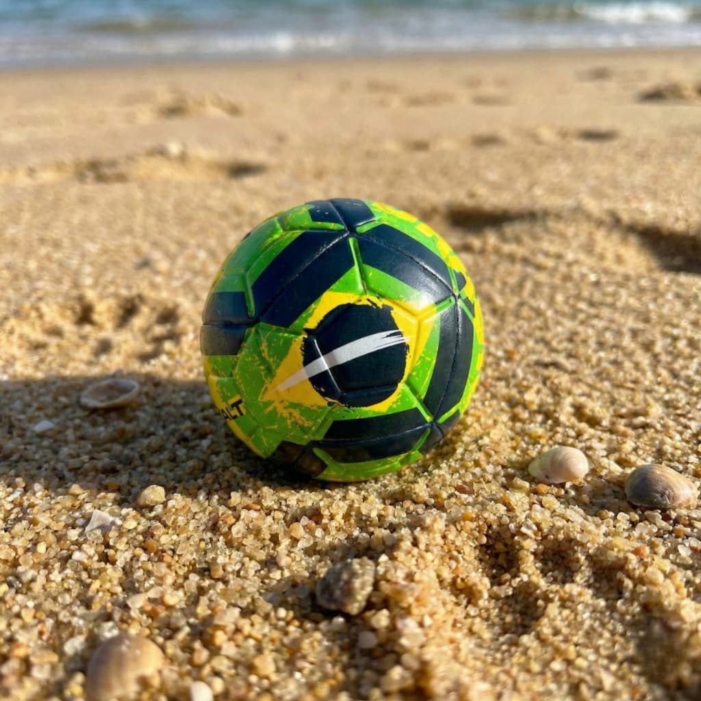Mini Bola Futebol Brasil Infantil Recreativa Leve Resistente Ideal Para Crianças Lazer e Presente