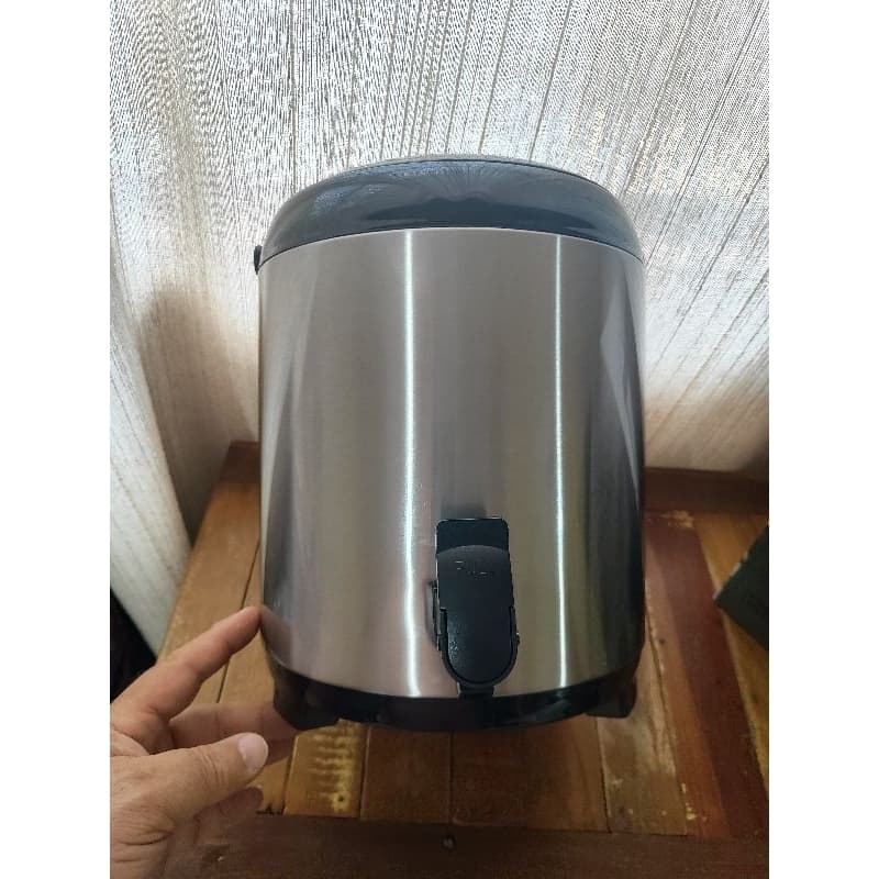 BOTIJÃO TERMICO 7,5 LITROS