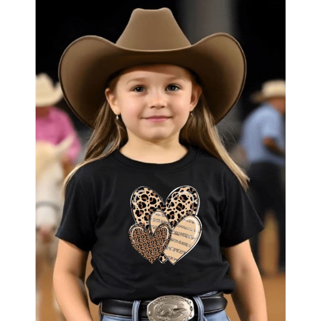Camiseta Infantil Feminina Roupa Manga Curta Estampa Corações Animal Print T-Shirt Kids