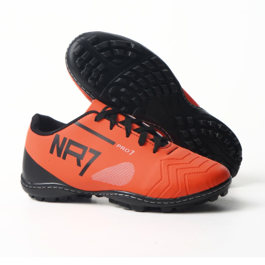 Chuteira de Futebol Masculina Conforto e Ajuste Perfeito com Sola de Alta Tração