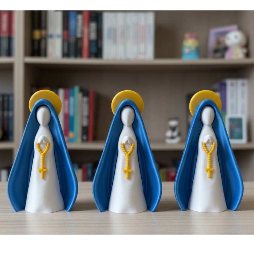Escultura Decorativa Nossa Senhora com Manto Azul e Halo Dourado