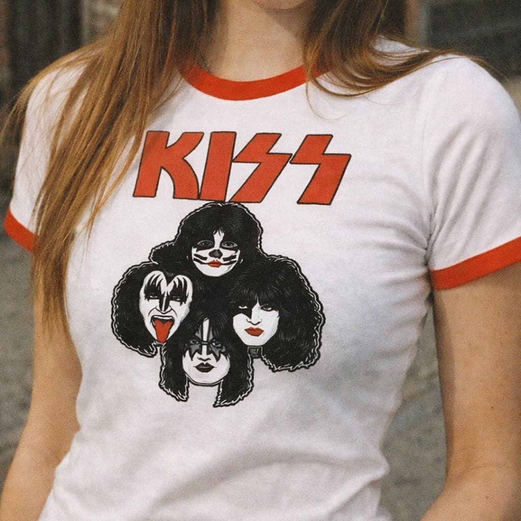 Camisa Feminina Baby Tee KISS Rock Banda T-shirt Vintage Y2K estética BabyLook