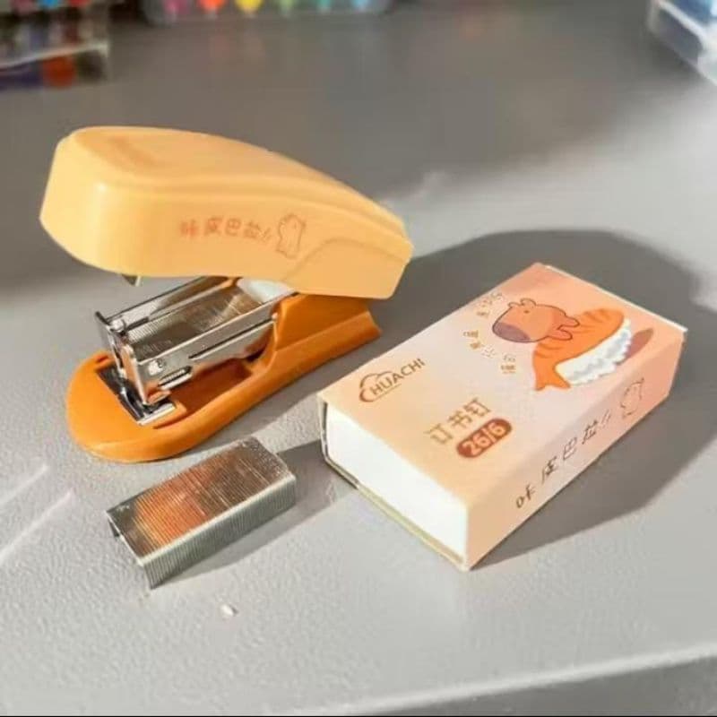 ​Mini Grampeador Portátil Capivara 400 Grampos Papelaria Fofa Escolar Aesthetic