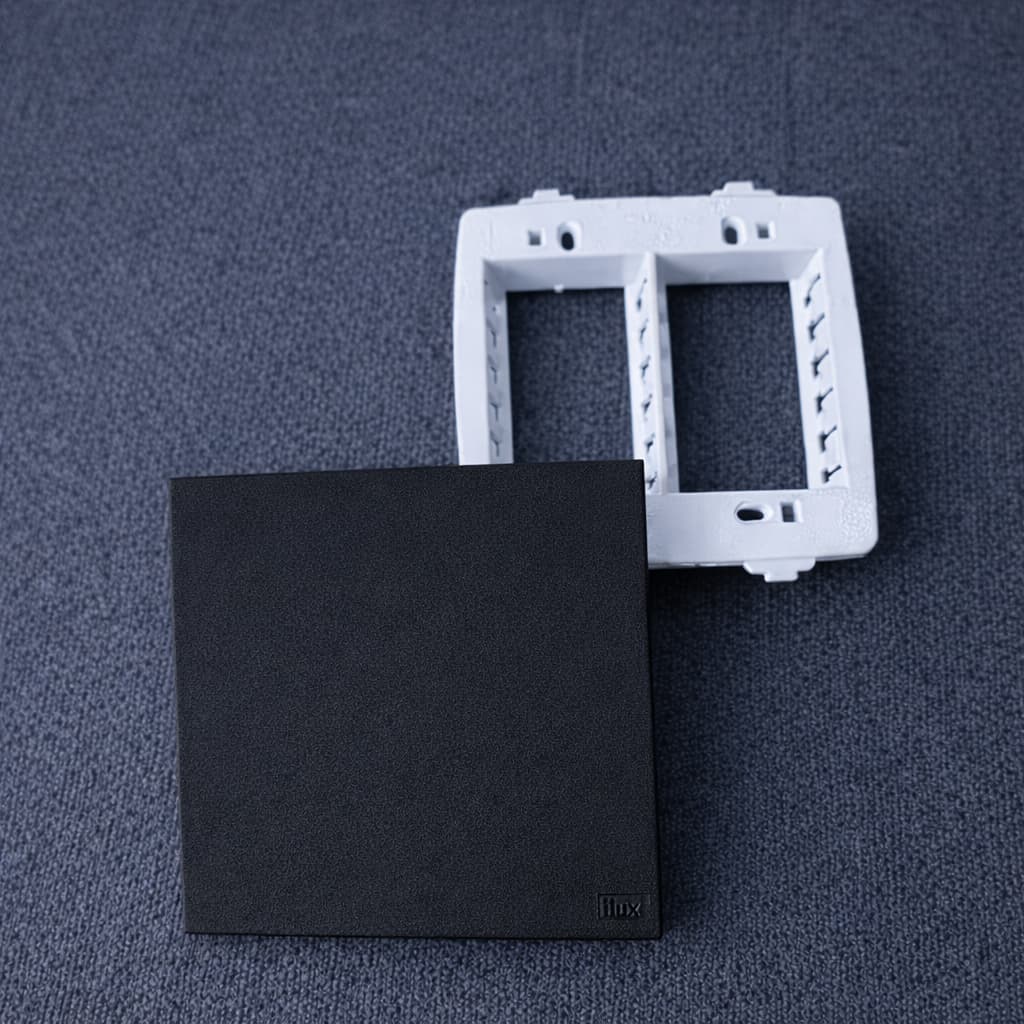 Placa + Suporte Cega 4x4 Black Preto Fosco Recta Blux