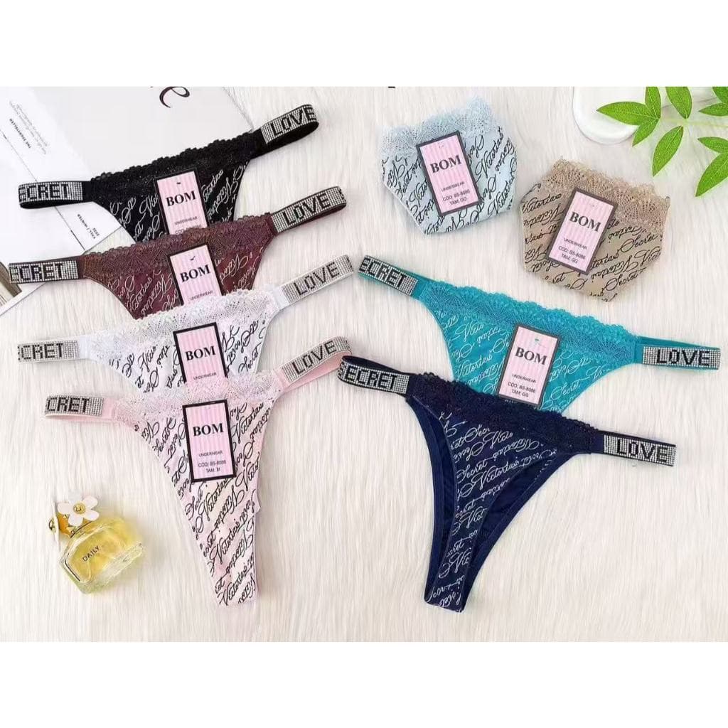 Cueca Tanga Renda Premium com Strass e Detalhe Love