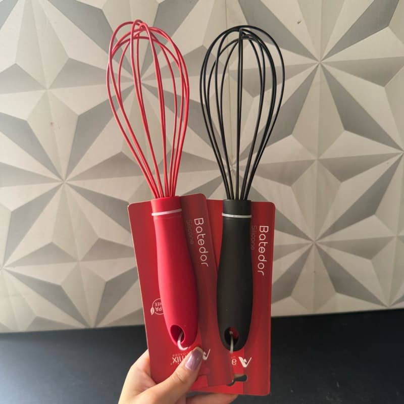 Batedor de silicone com cabo de plástico preto ou vermelho para cozinha Multiuso clara clara ovo bolo fue fouet mixer