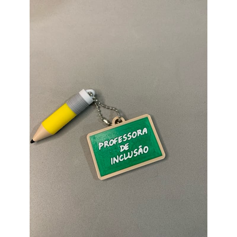 ✏️ Chaveiro Escolar Personalizado – Lápis + Lousa ✏️