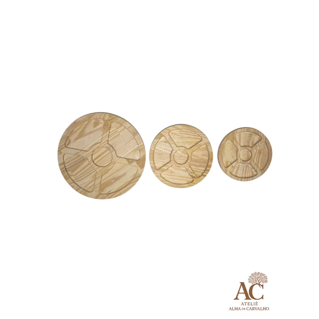 Kit 3 Petisqueiras Redondas Madeira Pinus 5 Divisões para Frios Queijos Aperitivos Churrasco e Mesa Posta